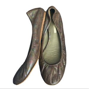 Vera Wang Lavender flats